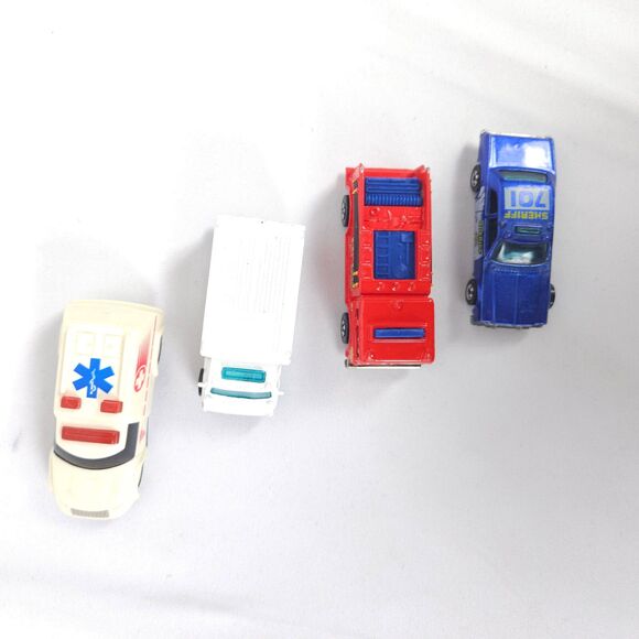VTG Hot Wheels Lot - 1975 Sheriff 701 - 1976 Firetruck - 1988 & 1994 Ambulance - Picture 2 of 10